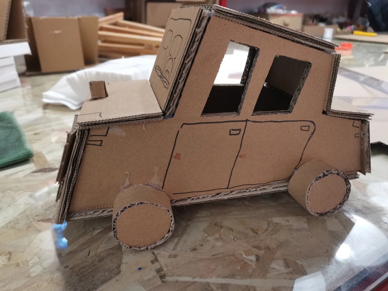 自创瓦楞纸手工小汽车