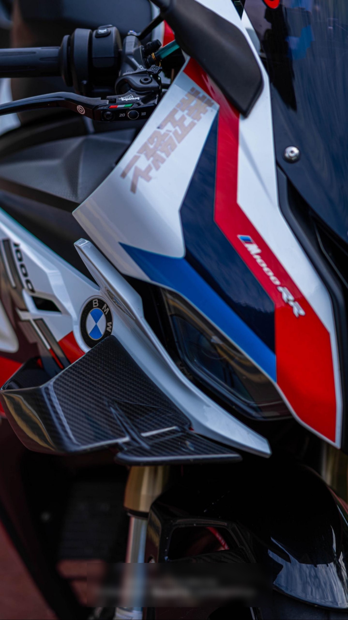 机车壁纸系列之bmw s1000rr又有谁不想拥有这样一辆摩托车呢?