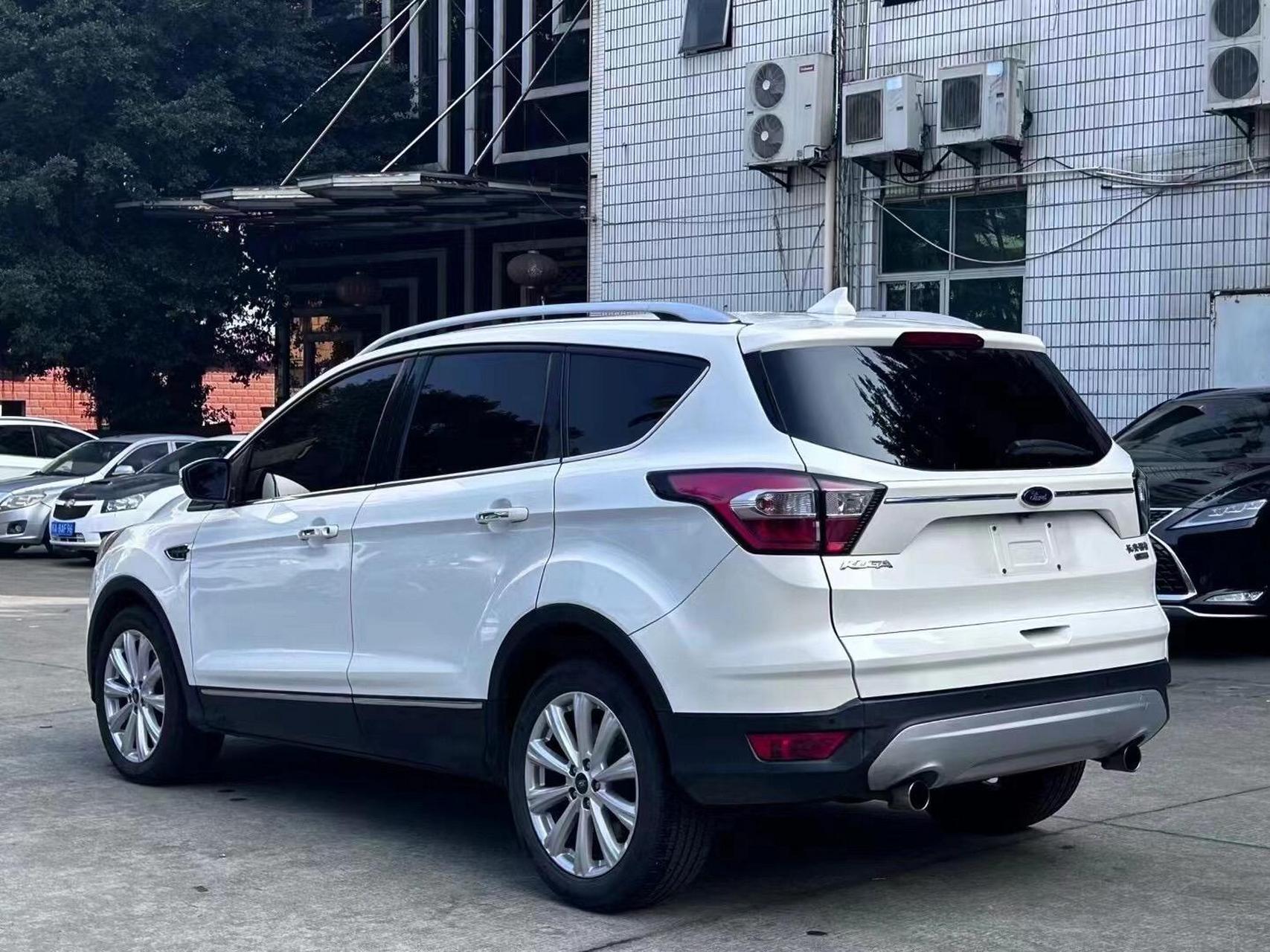 5t豪翼版福特翼虎,6万多公里,全车原版,指导价21.