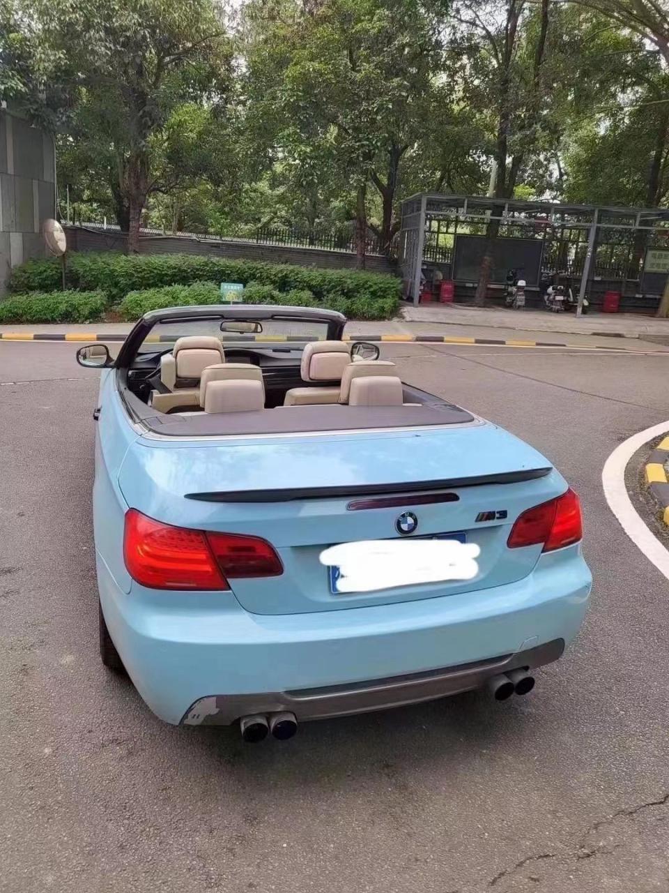 98万全款带走 ,客户回头车,11年宝马335i敞篷版,动力超好3.