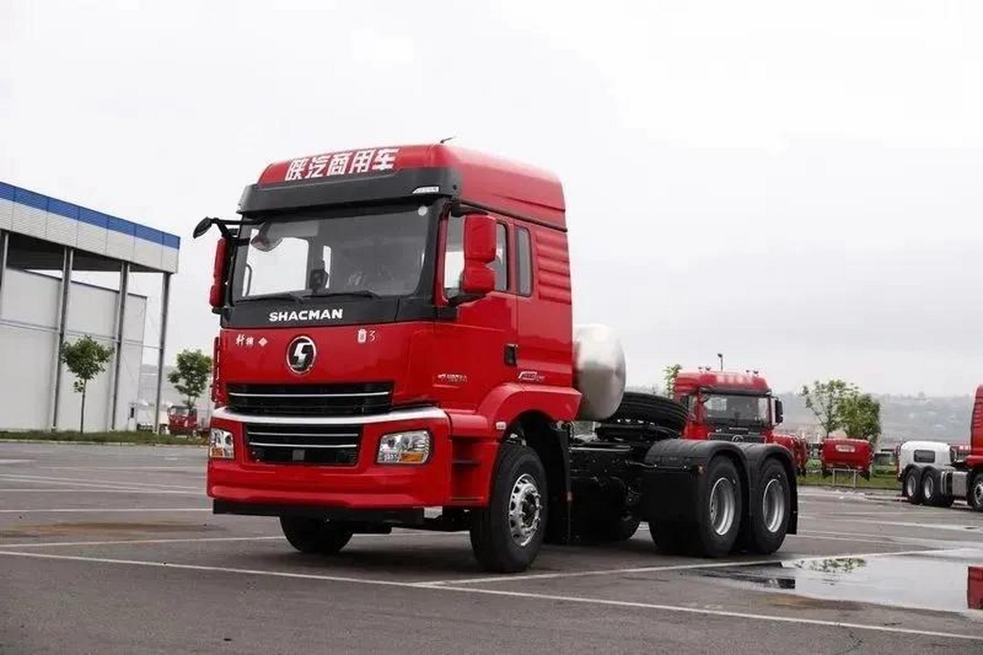 来吧老铁,陕汽轩德翼3天然气牵引车,480玉柴lng,37万包牌上路,贷款