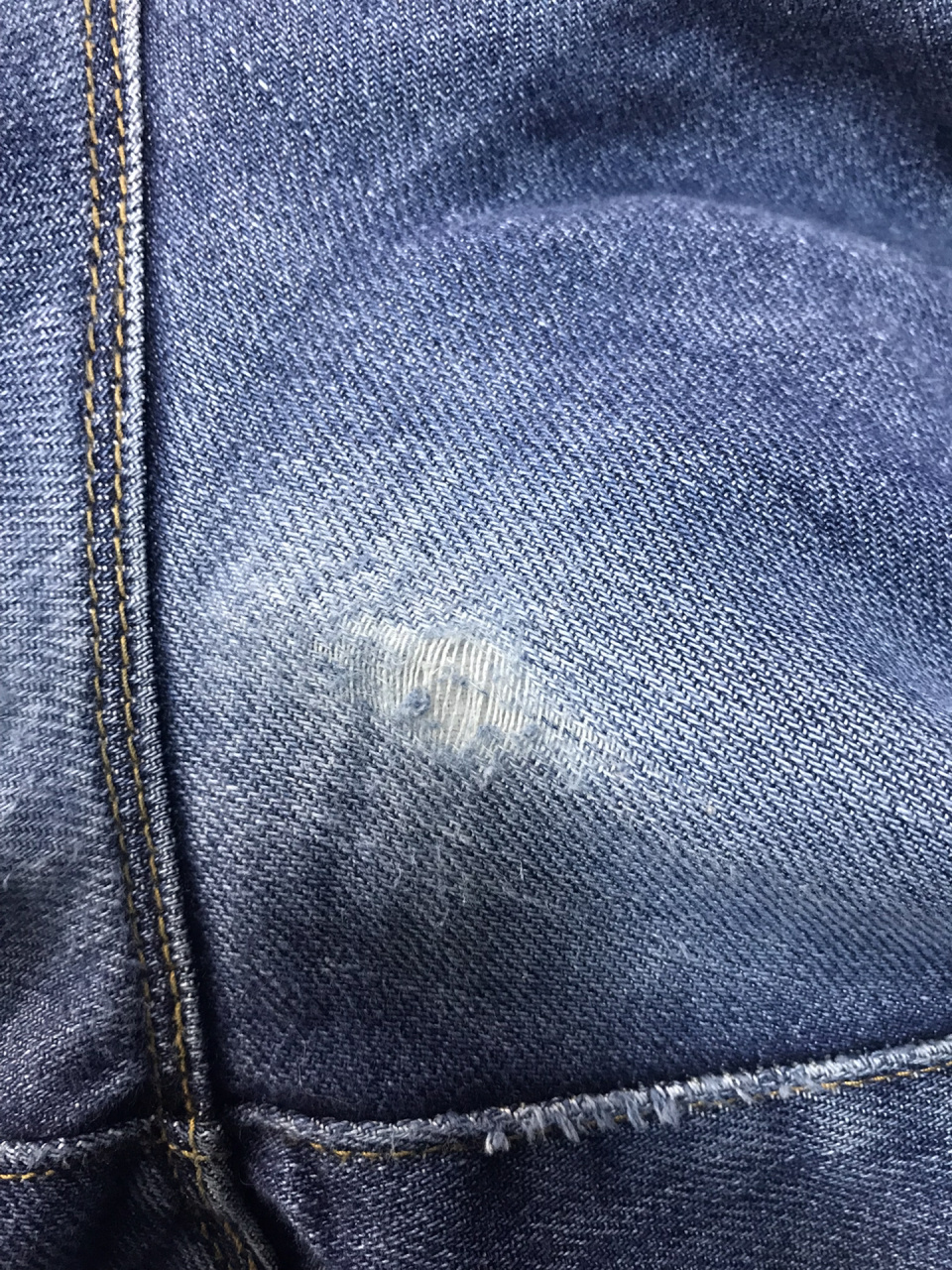 牛仔裤补档/破洞修补 来看一下牛仔裤怎么修补的吧!