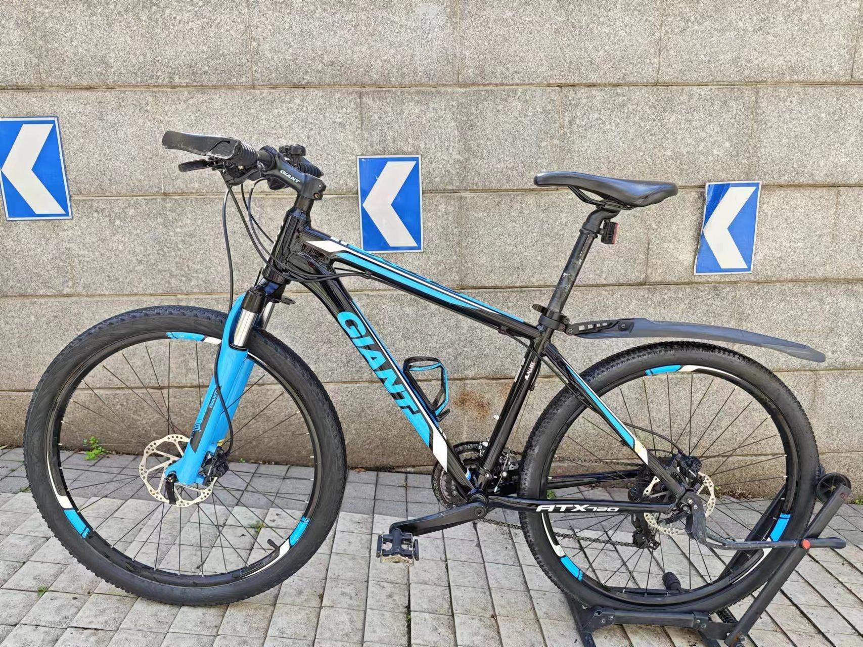 捷安特atx720铝合金山地车! 禧玛诺变速器24速!彦豪油碟!