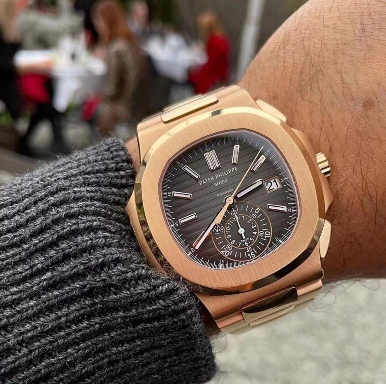 玫瑰金螺子95百达翡丽5980r男士腕表 百达翡丽运动优雅系列5980/1r