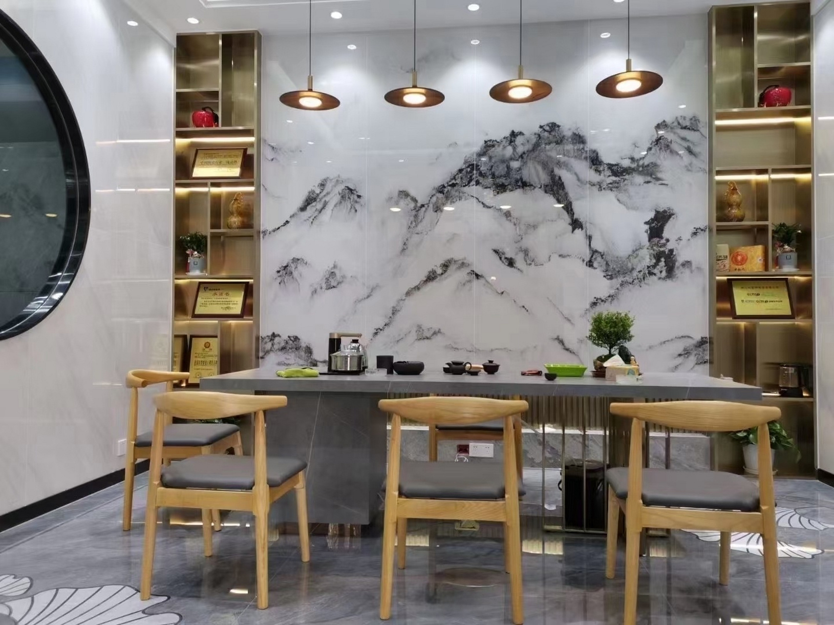 威尔顿瓷砖/专业连纹品牌 瓷砖通体的意思就是,上下一体都是一个材质