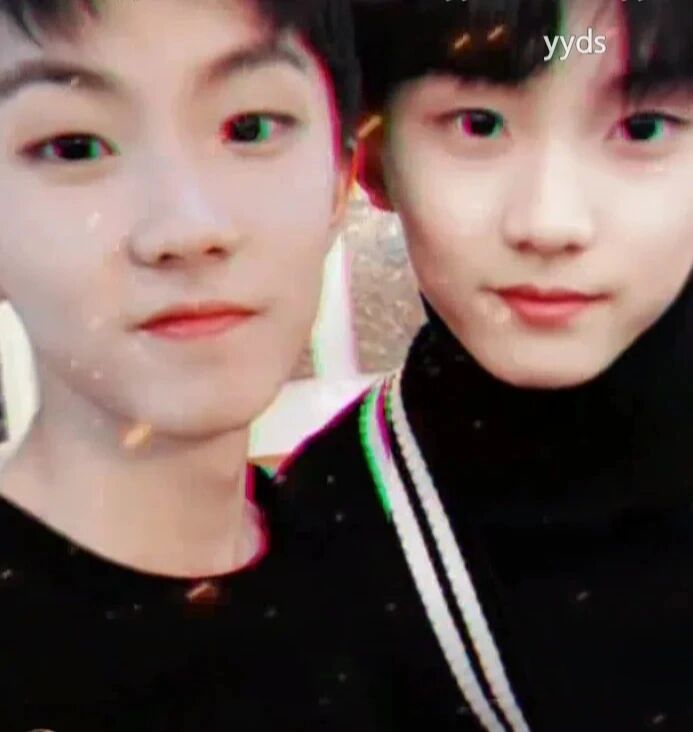 马嘉祺和哥哥丁程鑫和姐姐