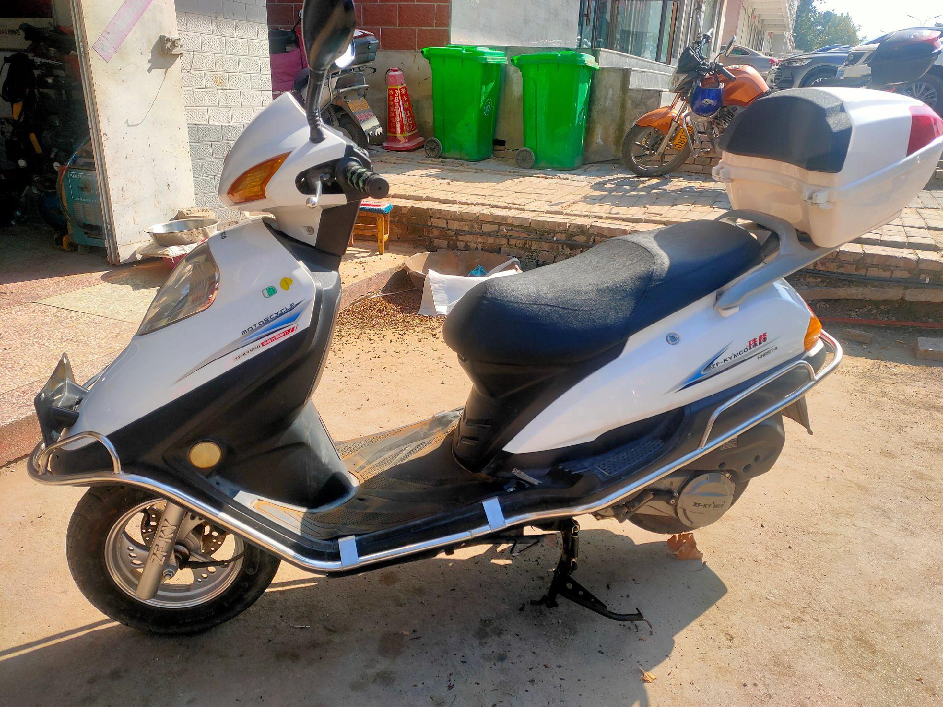 2019年珠峰光阳踏板摩托车