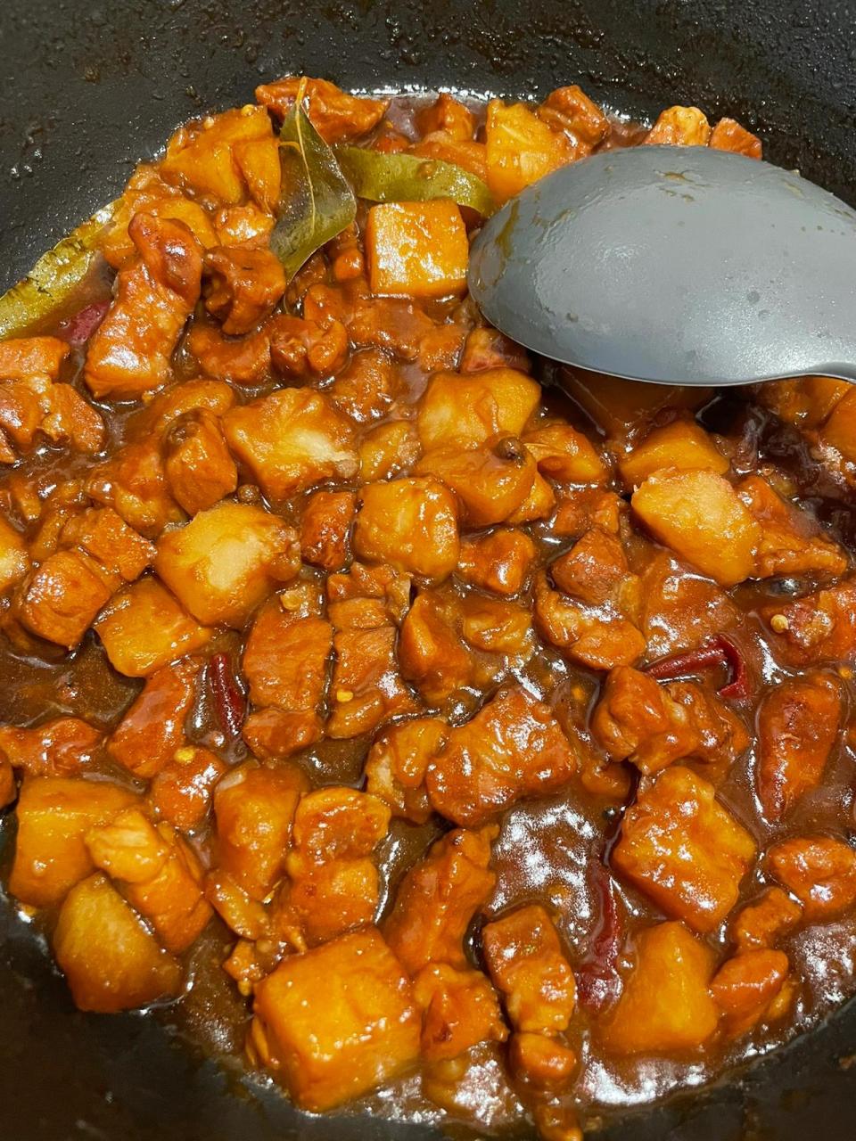 吃三碗米饭的土豆炖肉9797 留学生做饭糊弄学,分享简单快手下饭菜