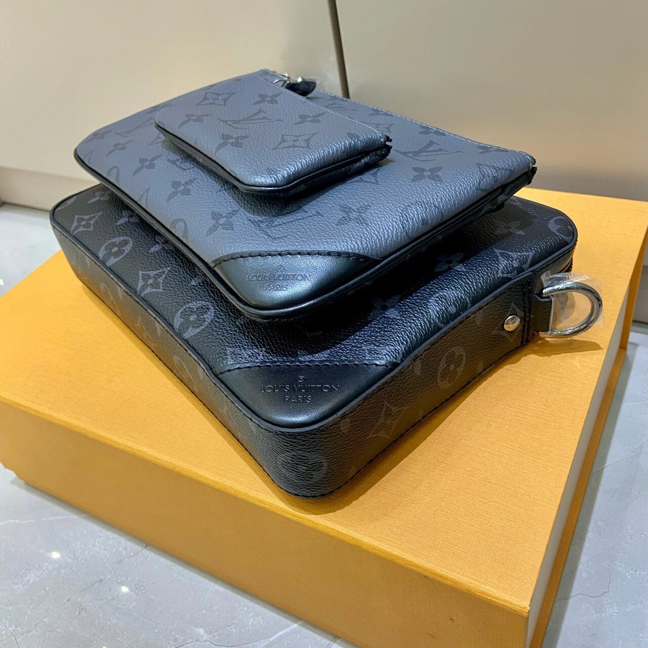 闲置78152 lv路易威登trio黑武士三合一邮差包.