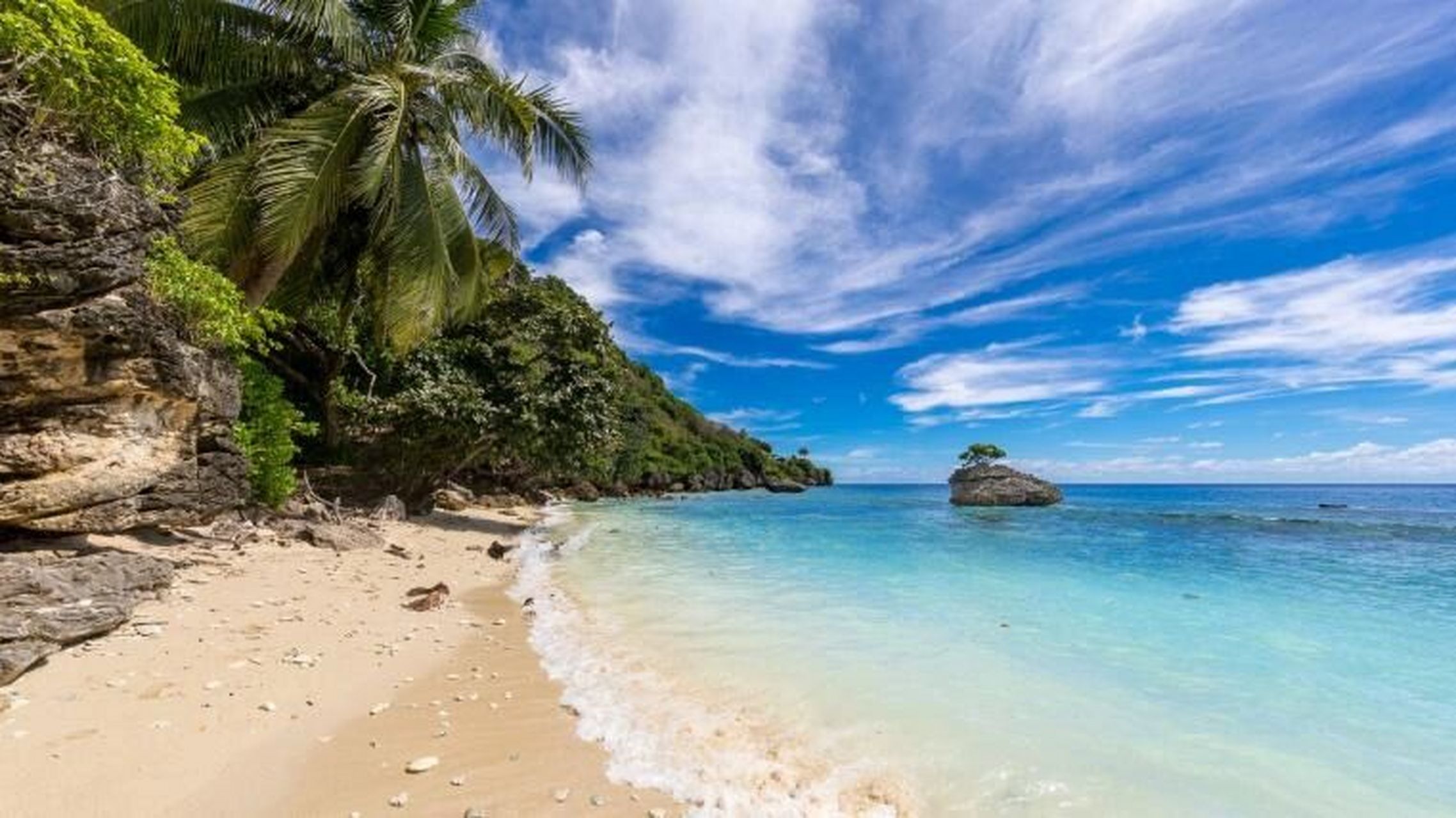 圣诞岛|有着独一无二的自然景观 圣诞岛位于珀斯西北 2,600 公里处,是