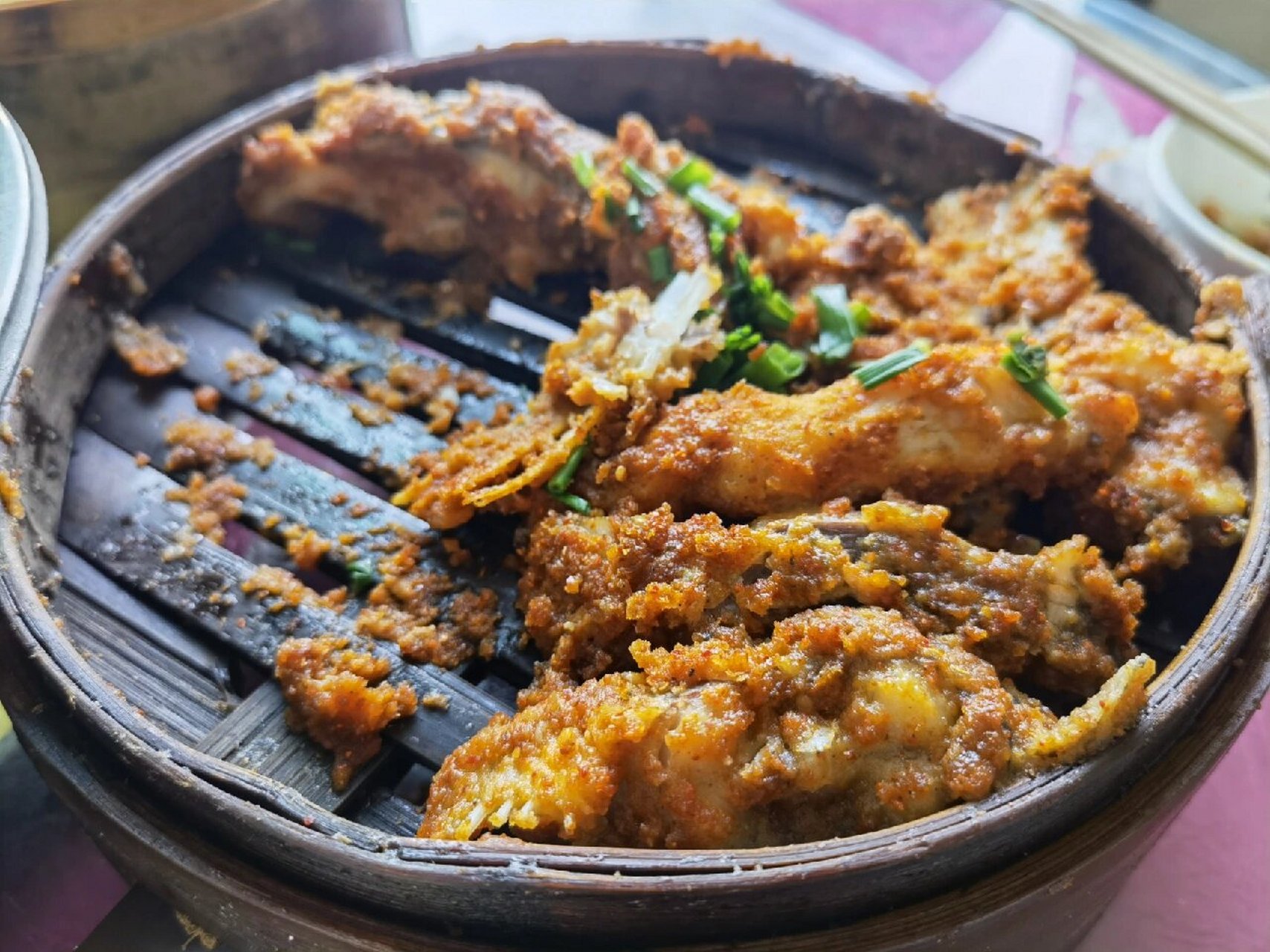 达州石梯蒸鱼 听朋友介绍说石梯也仅此一家 虽然从小鱼塘边长大对鱼都