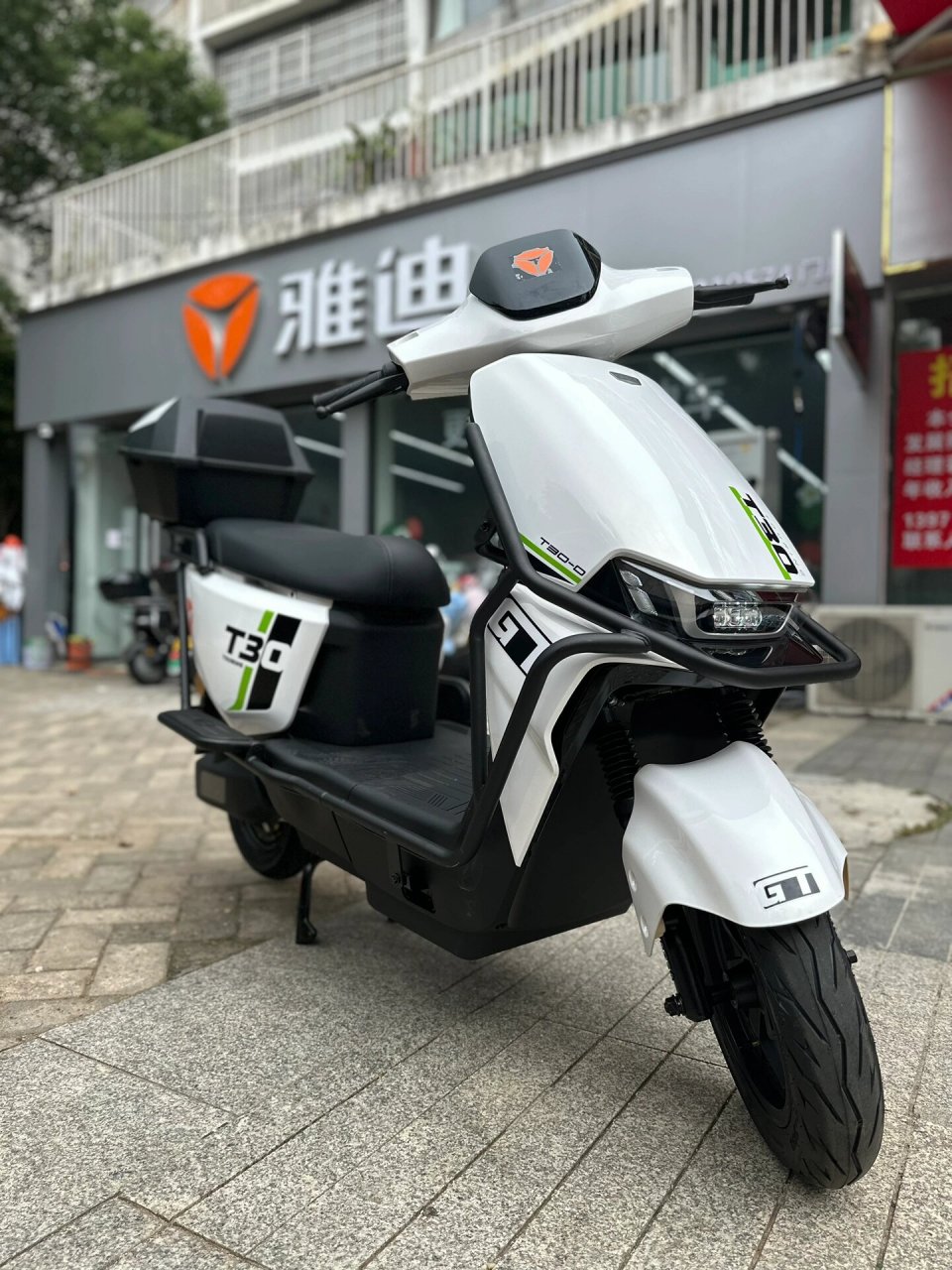 新款来袭,雅迪冠能t30-d 雅迪电动车阳光一百旗舰店爆款上新 强劲性能