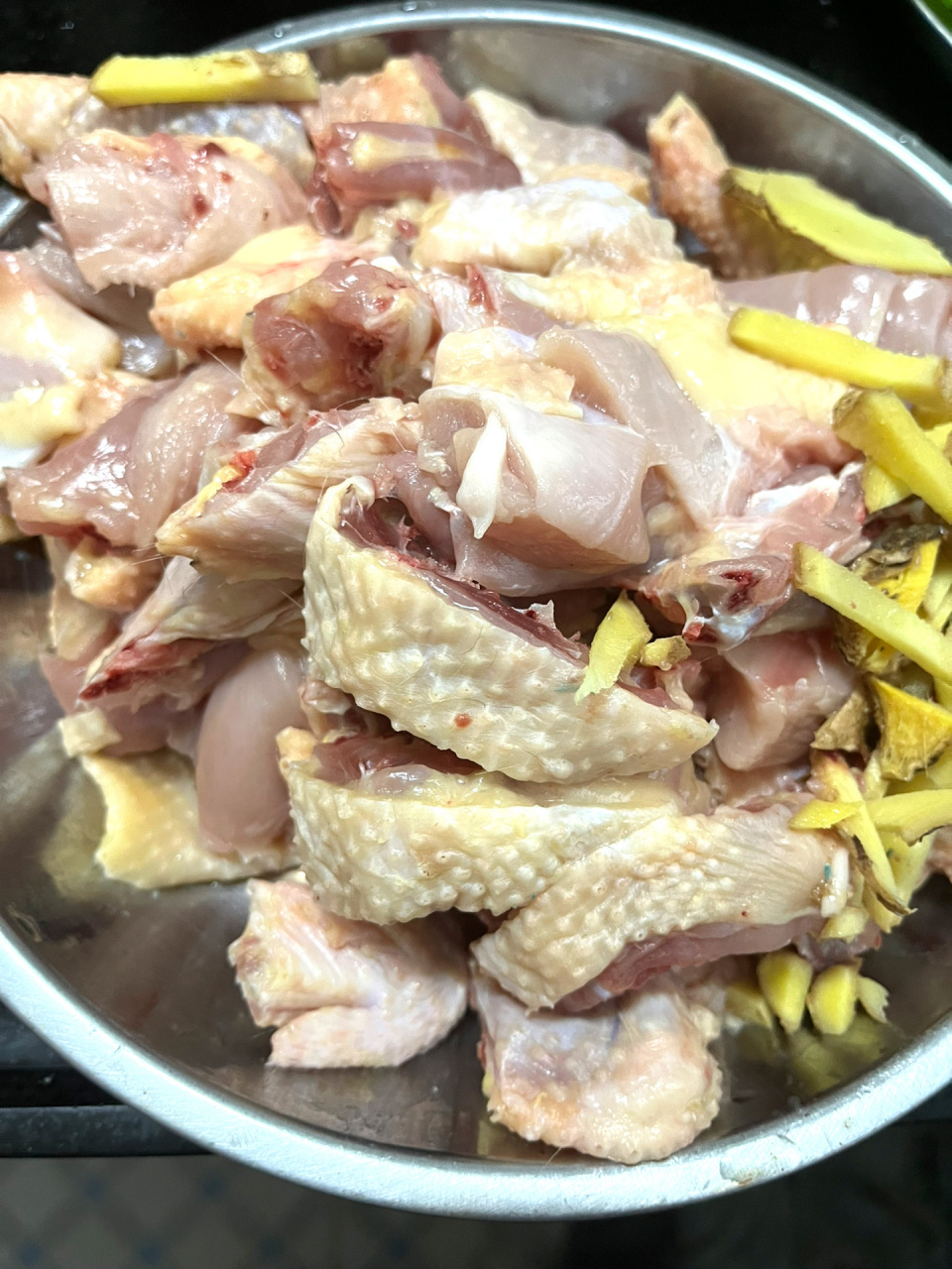 清远鸡丨用来清蒸味道一流,做法简单 清远鸡合适清蒸白切焖炒都可以