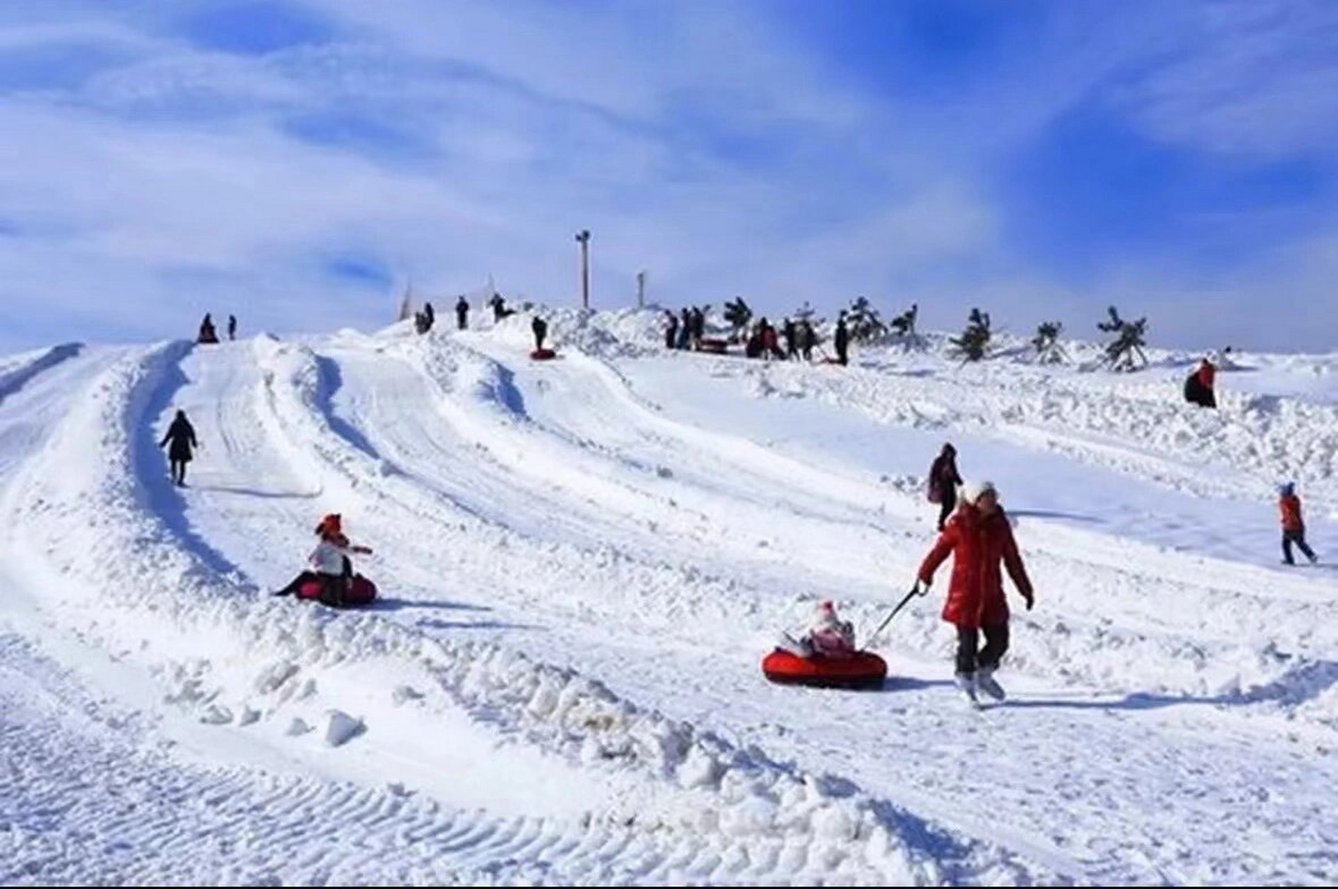 百里荒滑雪场海拔图片