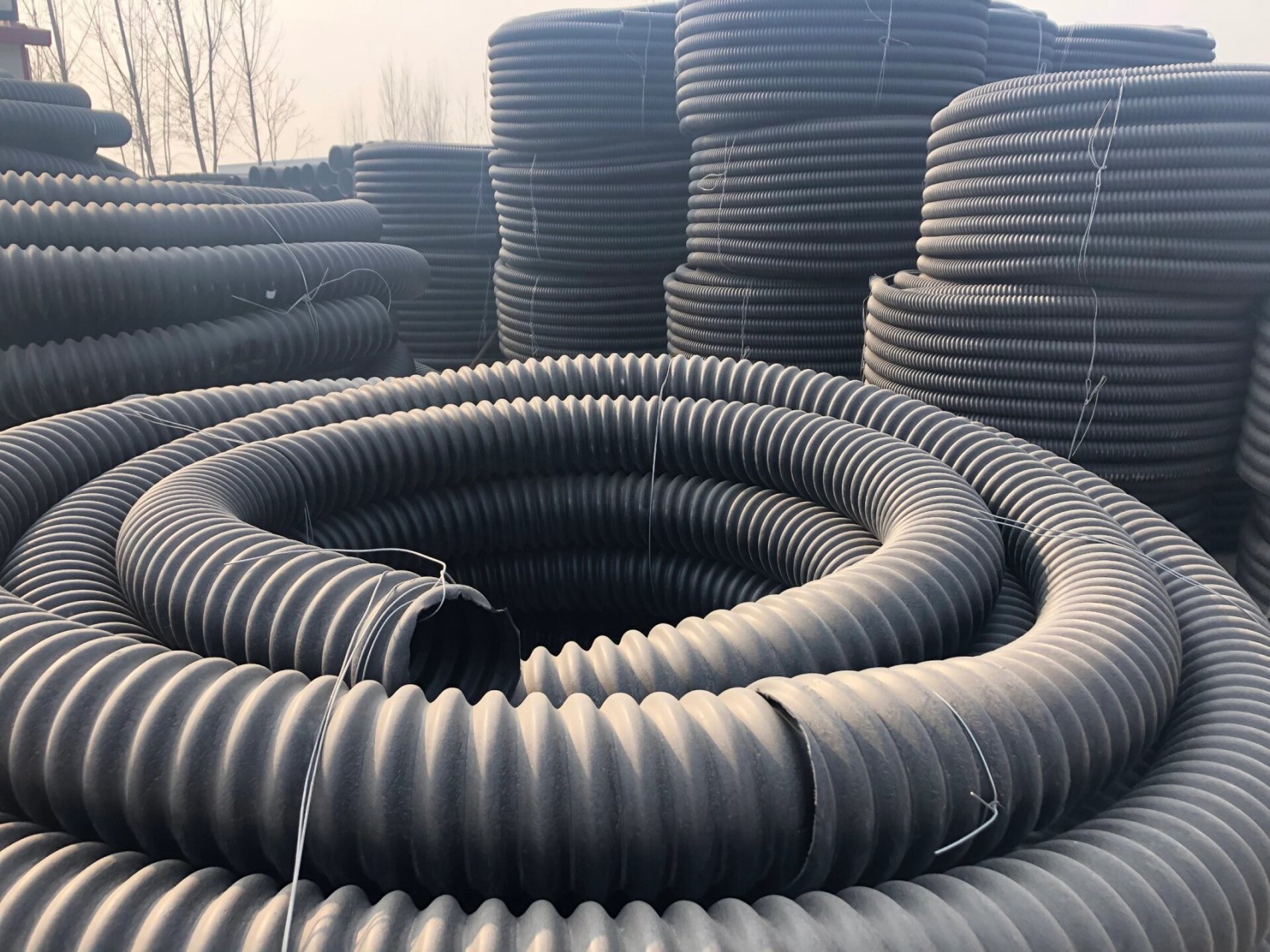 hdpe碳素波纹管穿线盘管 碳素波纹管广泛应用于美化街道替代电线杆的