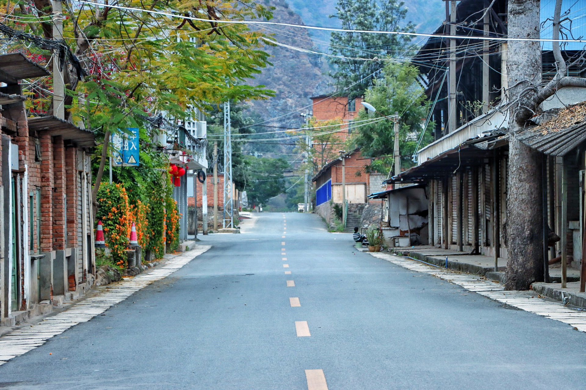 玉溪易门丨小绿汁 82绿汁镇兴起于铜矿业,也败于铜矿业,铜矿的稀少