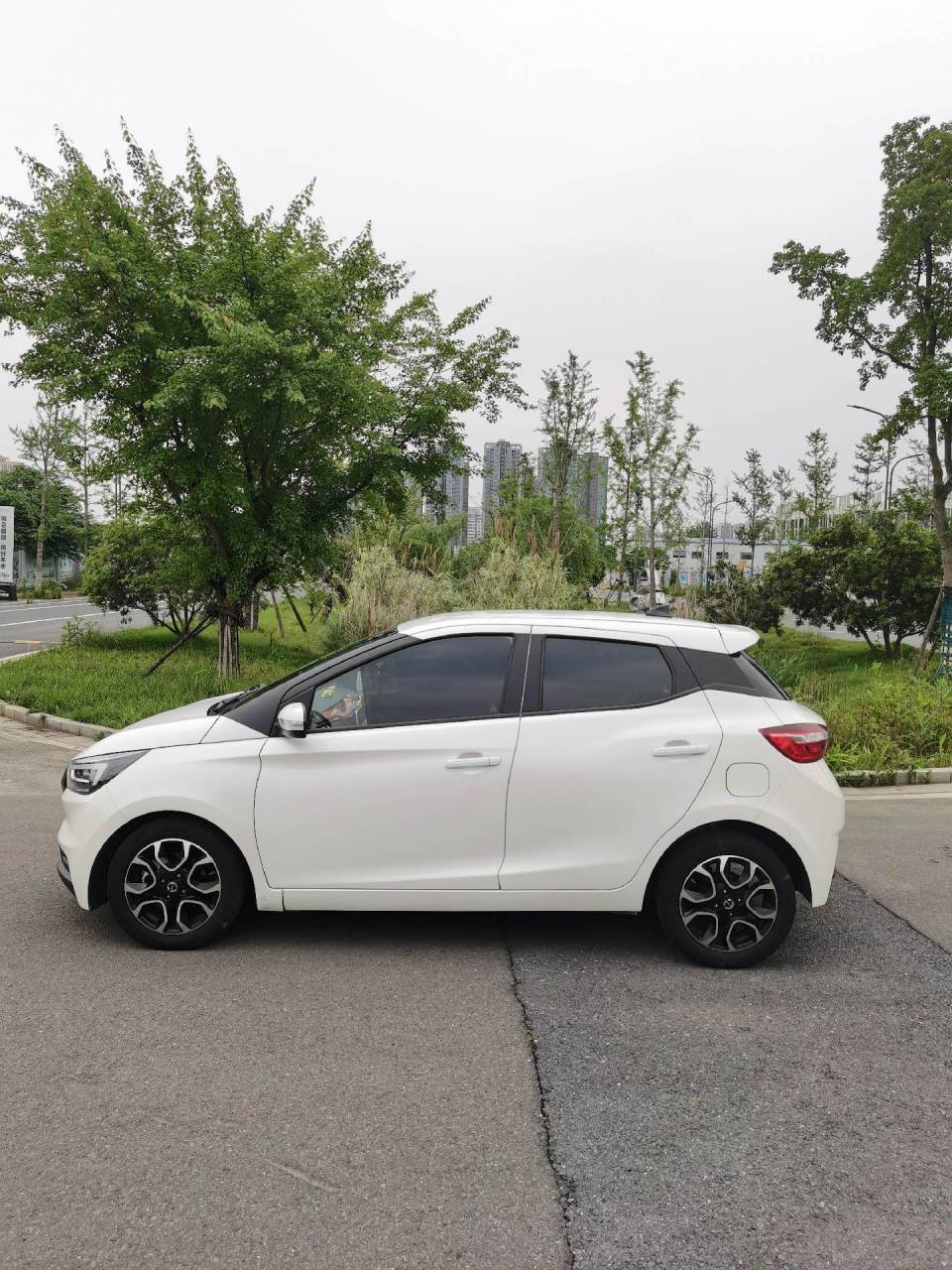 21年江铃易至ev3全款2.