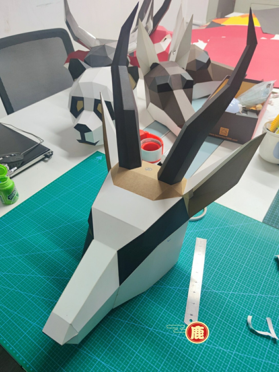 藏羚羊动物手工diy纸模头套面具 diy手工纸模-牛面具头套教程