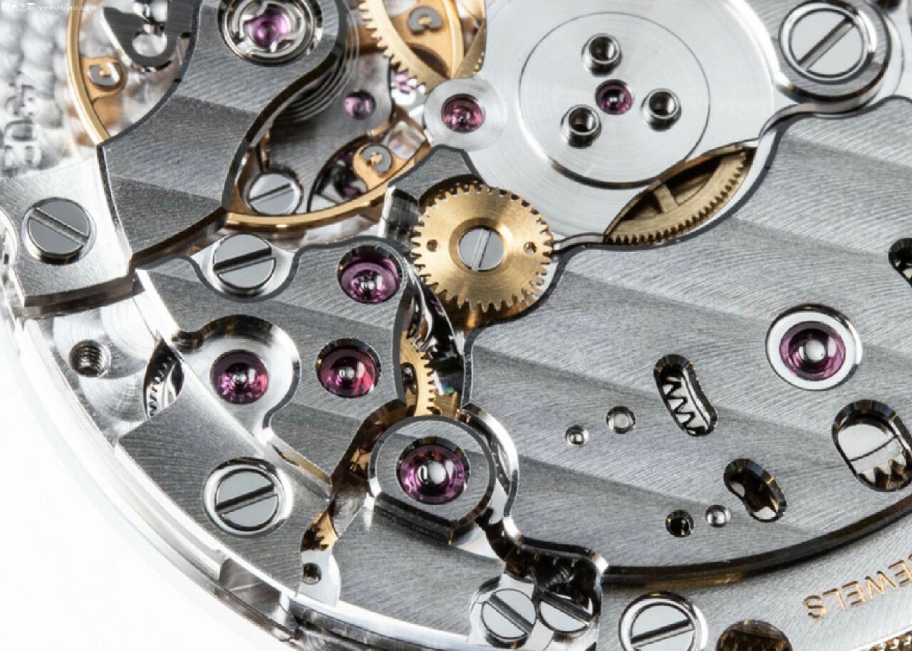 爱彼4302机芯02男性的诱惑力 92机芯出生日期:2020年 92机芯