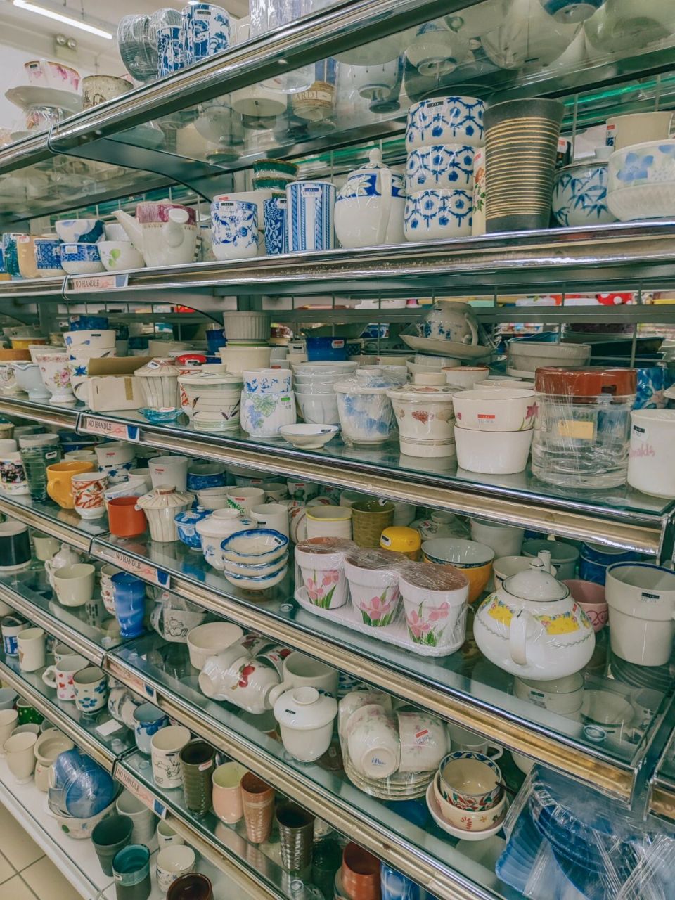 最大型日本连锁中古店 jalan jalan japan 每个月几乎都会逛一次 可以