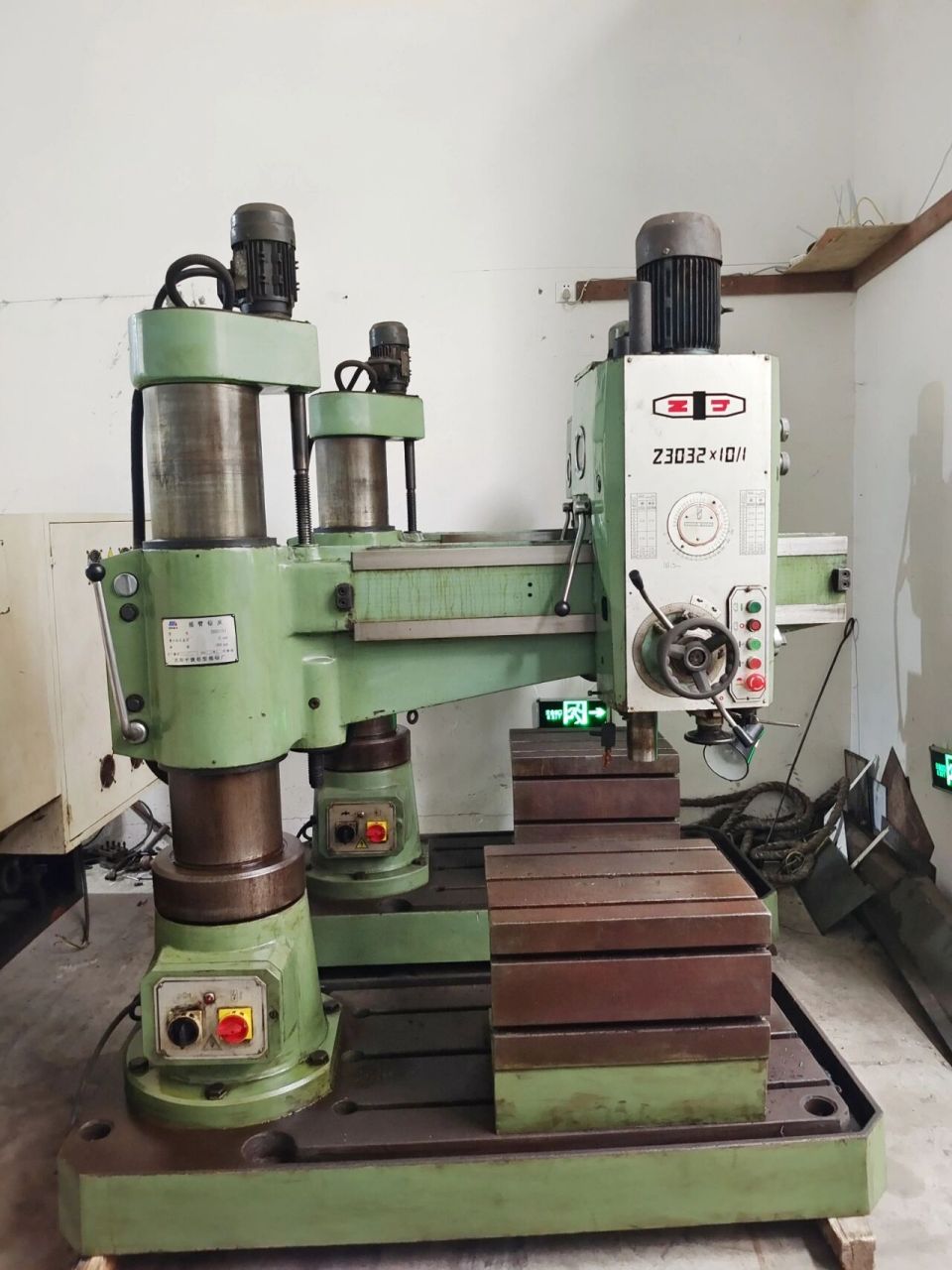 中捷摇臂钻床 中捷z30327210,30407213液压摇臂钻床到货多#台