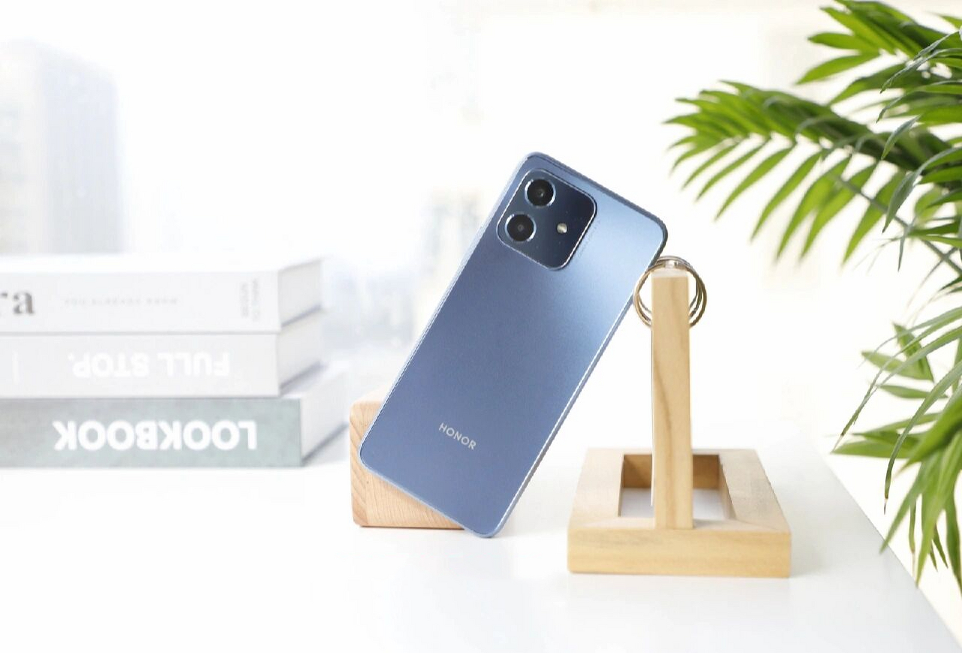 荣耀play6c:一款实力派的千元手机 以往说到入门市场的千元机,给人