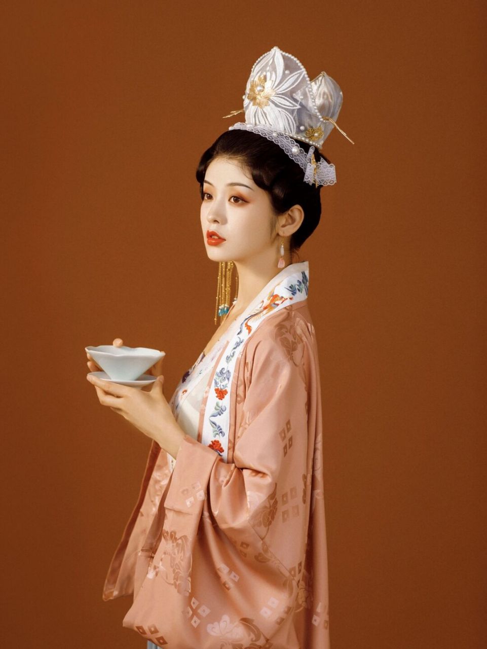 宋代妆发参考| 9款妆发你能区分南北宋吗? 04谁说宋代只能清丽素雅?