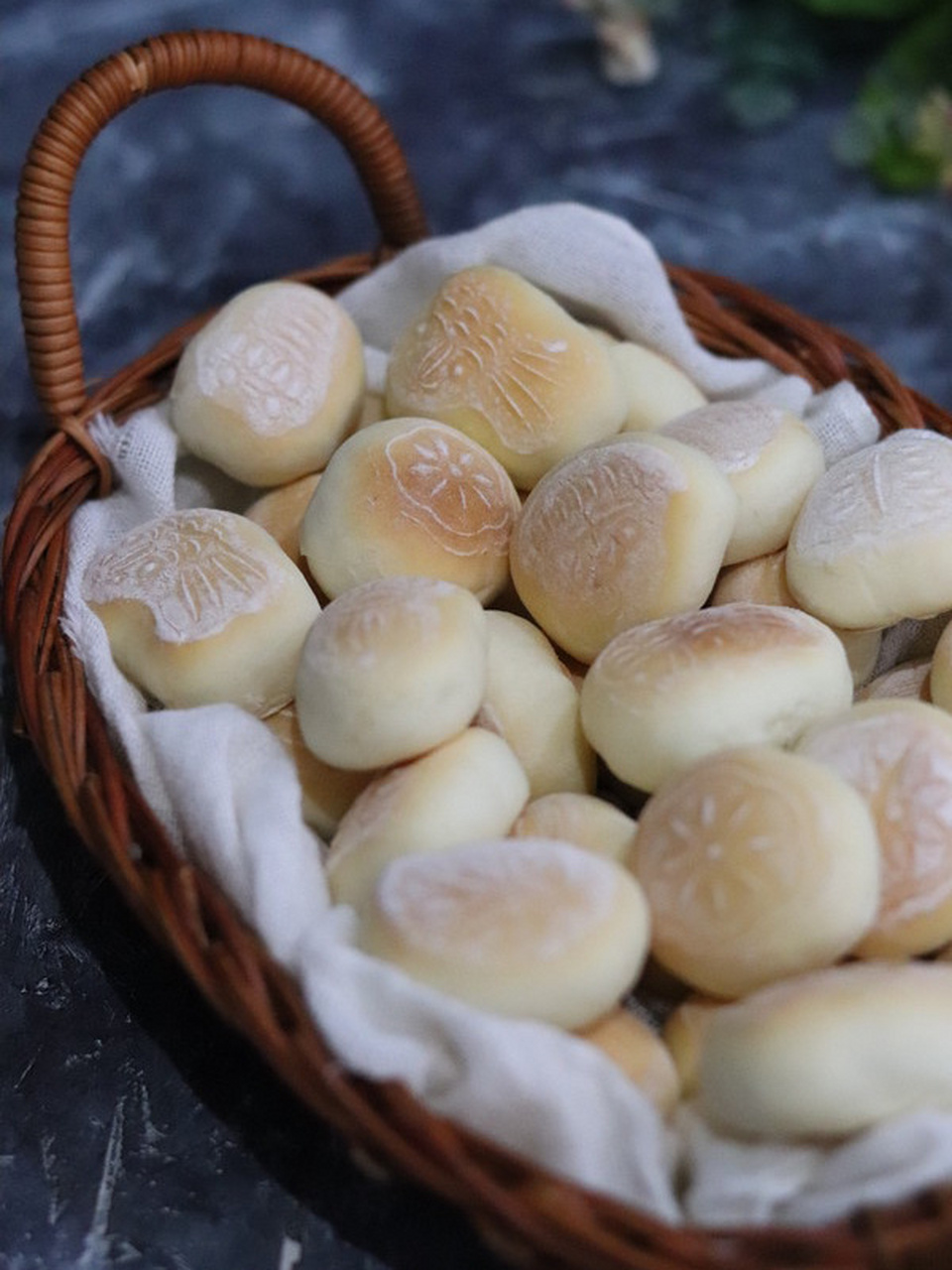 七夕吃巧果💞除了送礼,七夕还有这个习俗 🎋七夕节又叫"乞巧节""