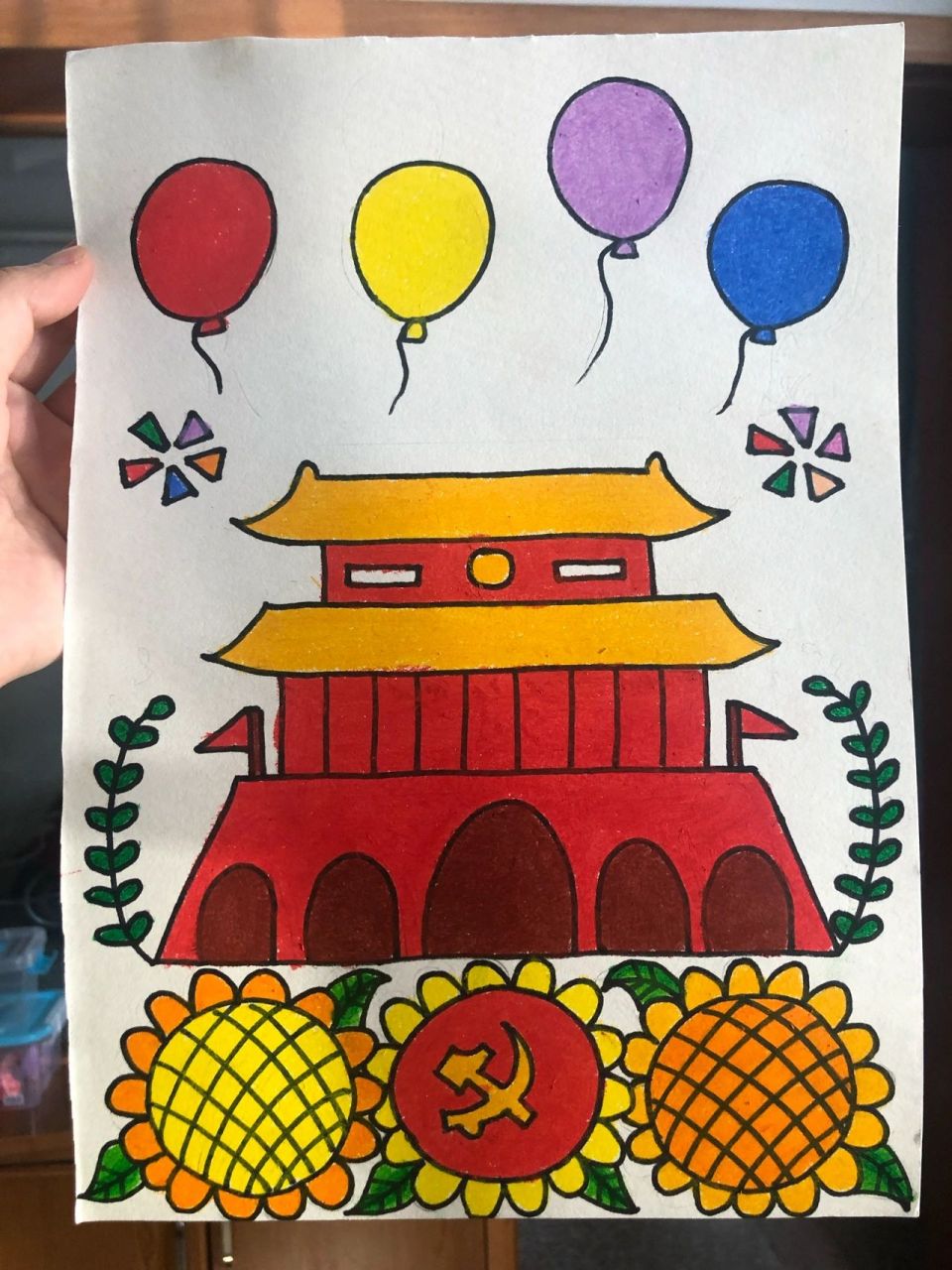 一年级欢度国庆蜡笔简笔画手抄报原稿 班级环创