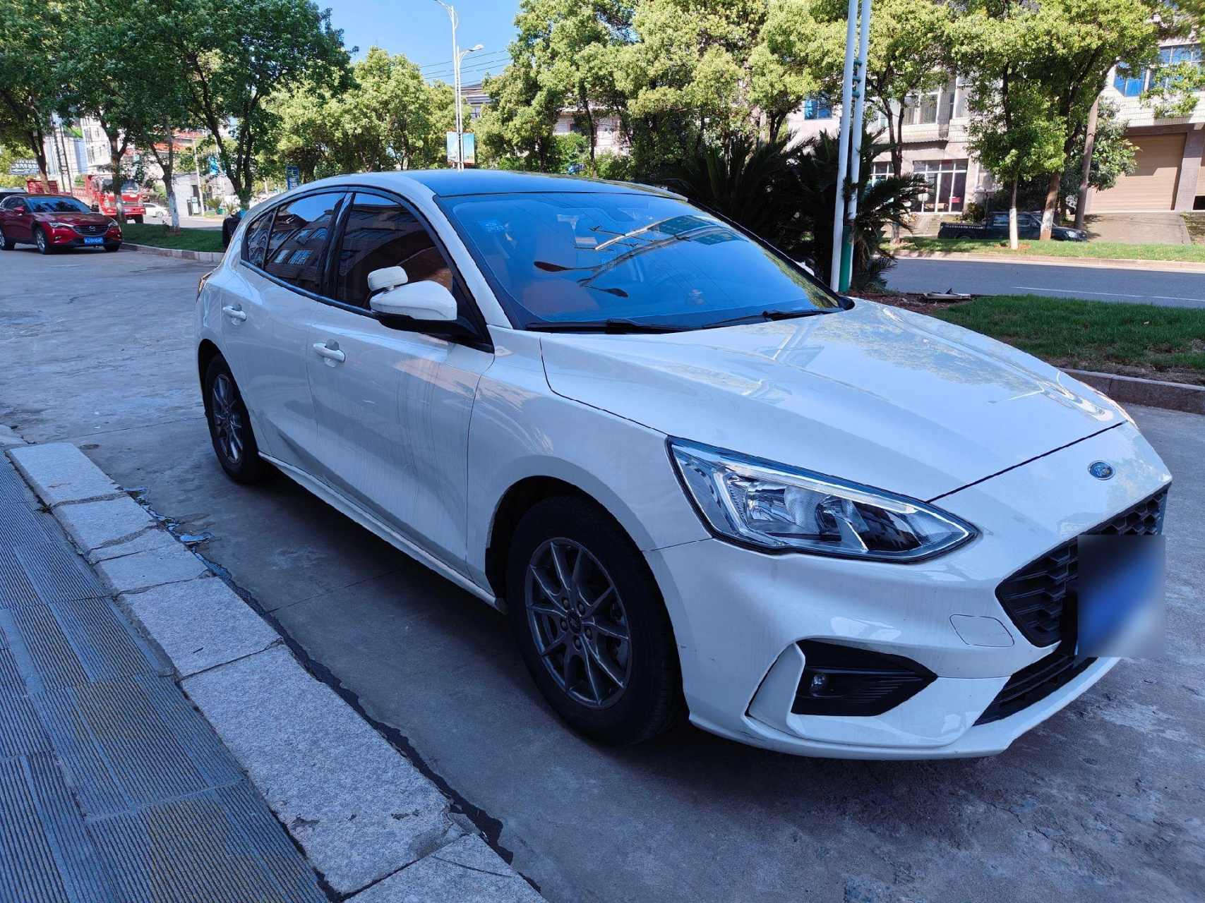 福特福克斯2020款.两厢,ecoboost 180 自动锋潮型,表显里程1.