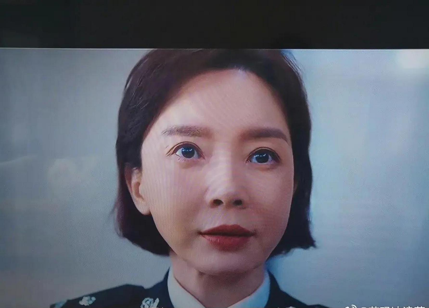 陈数的整容脸越来越僵了! 相比吴越的局长,差距一目了然 .