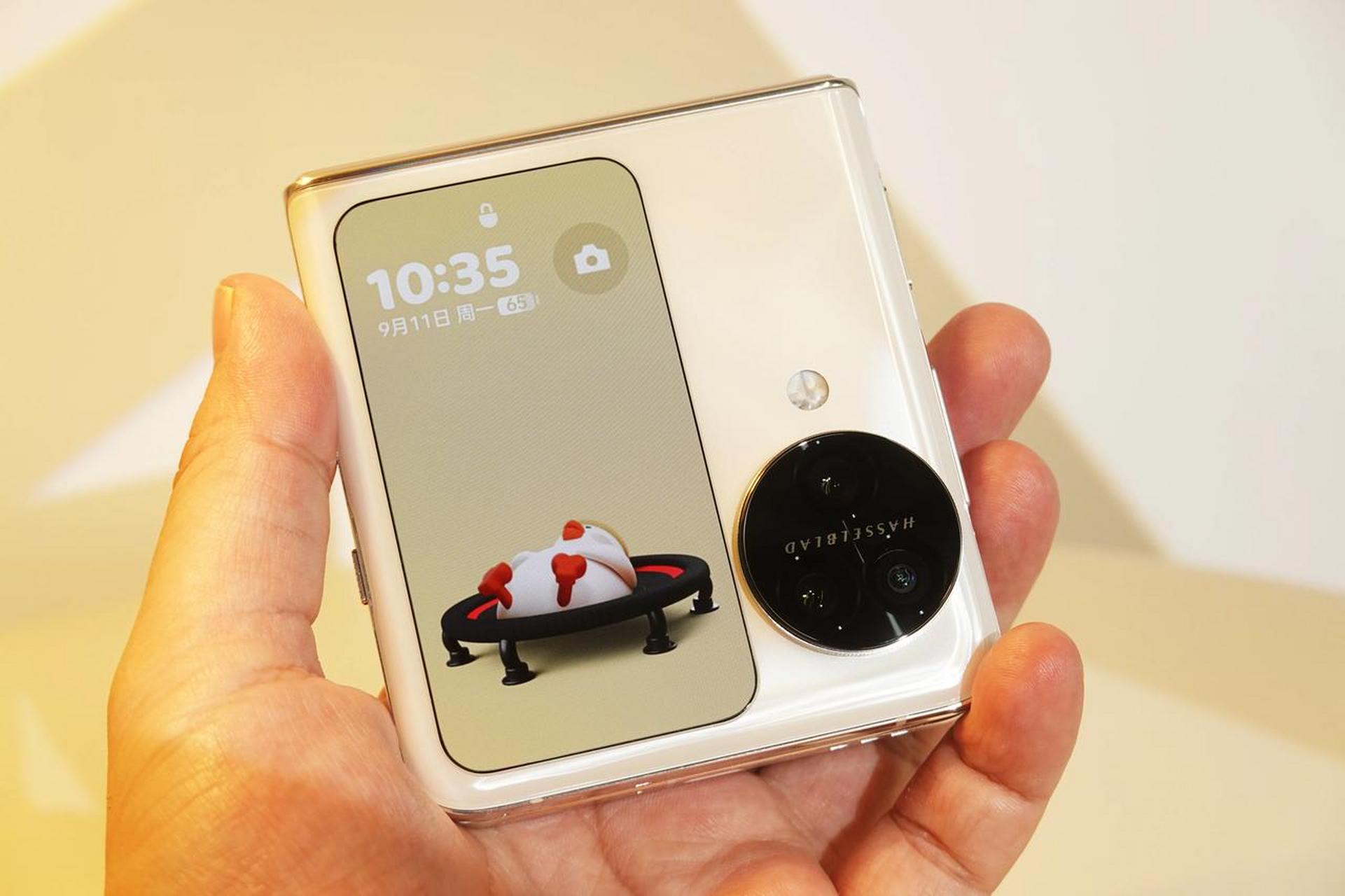 oppo find n3 flip 真的是懂做小折叠手机的,翻开平整,盖上实用,第一