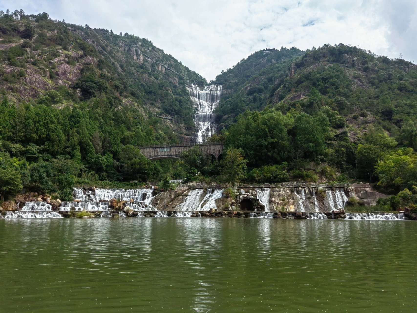 天台山自驾两日游攻略 天台山国家级风景名胜区包括国清寺,天台山