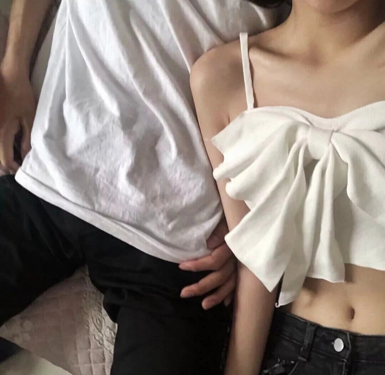 腹肌情头 拆了你的鱼塘,废了你的海王 进了你的心房,然后问你: 嘿,小