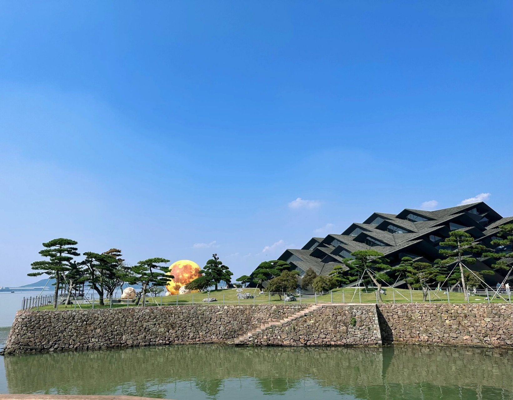 宁波东钱湖|韩岭美术馆 东钱湖韩岭美术馆 很有特色的一个建筑物 在