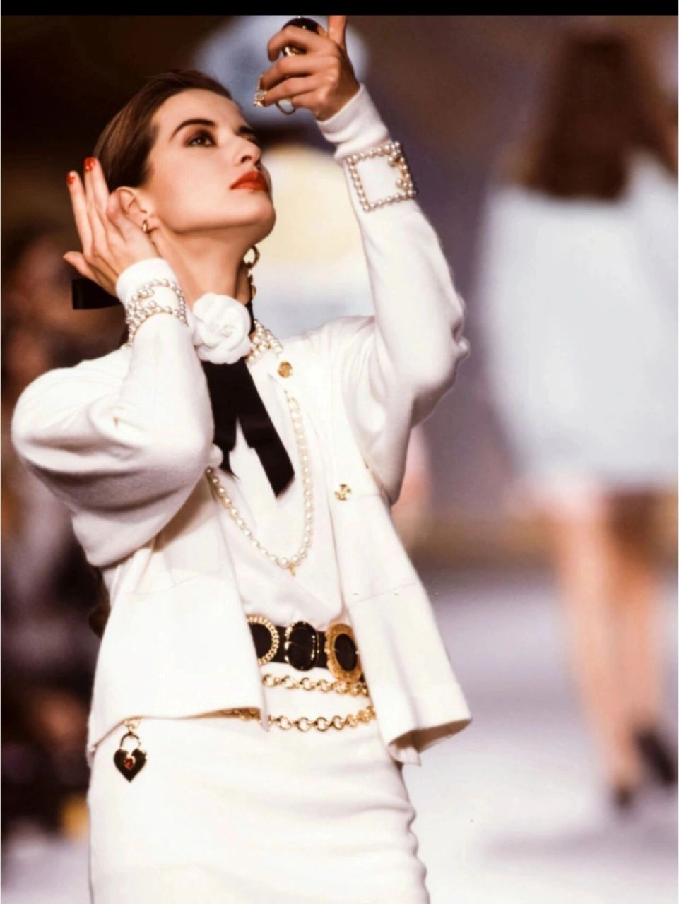 香奈儿的御用超模/伊娜,德拉,弗拉桑热77 法国的半部时尚史,伊娜