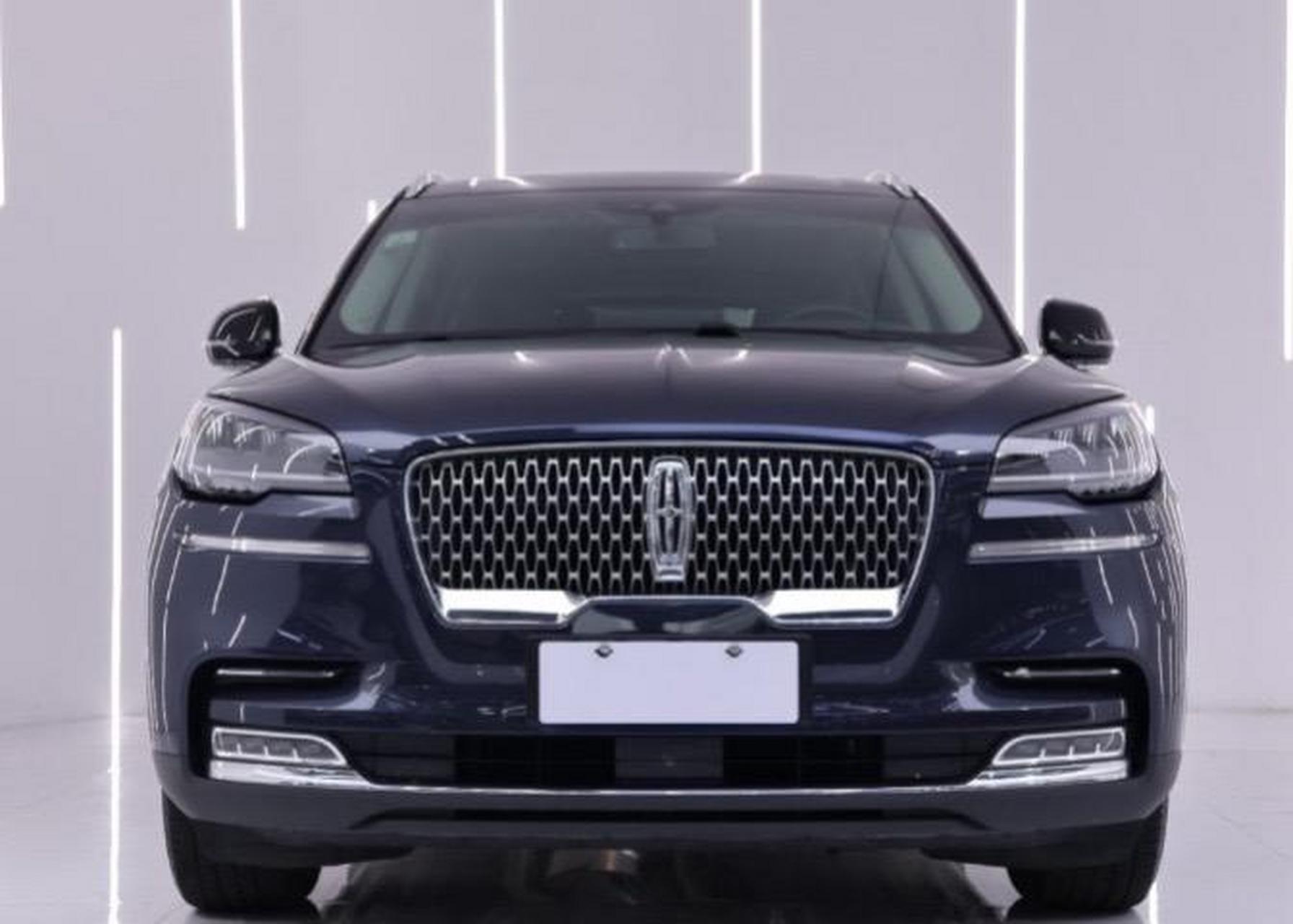 68万元(还价不多) 车辆车型:越野车 车辆产地:进口 车辆颜色:灰色