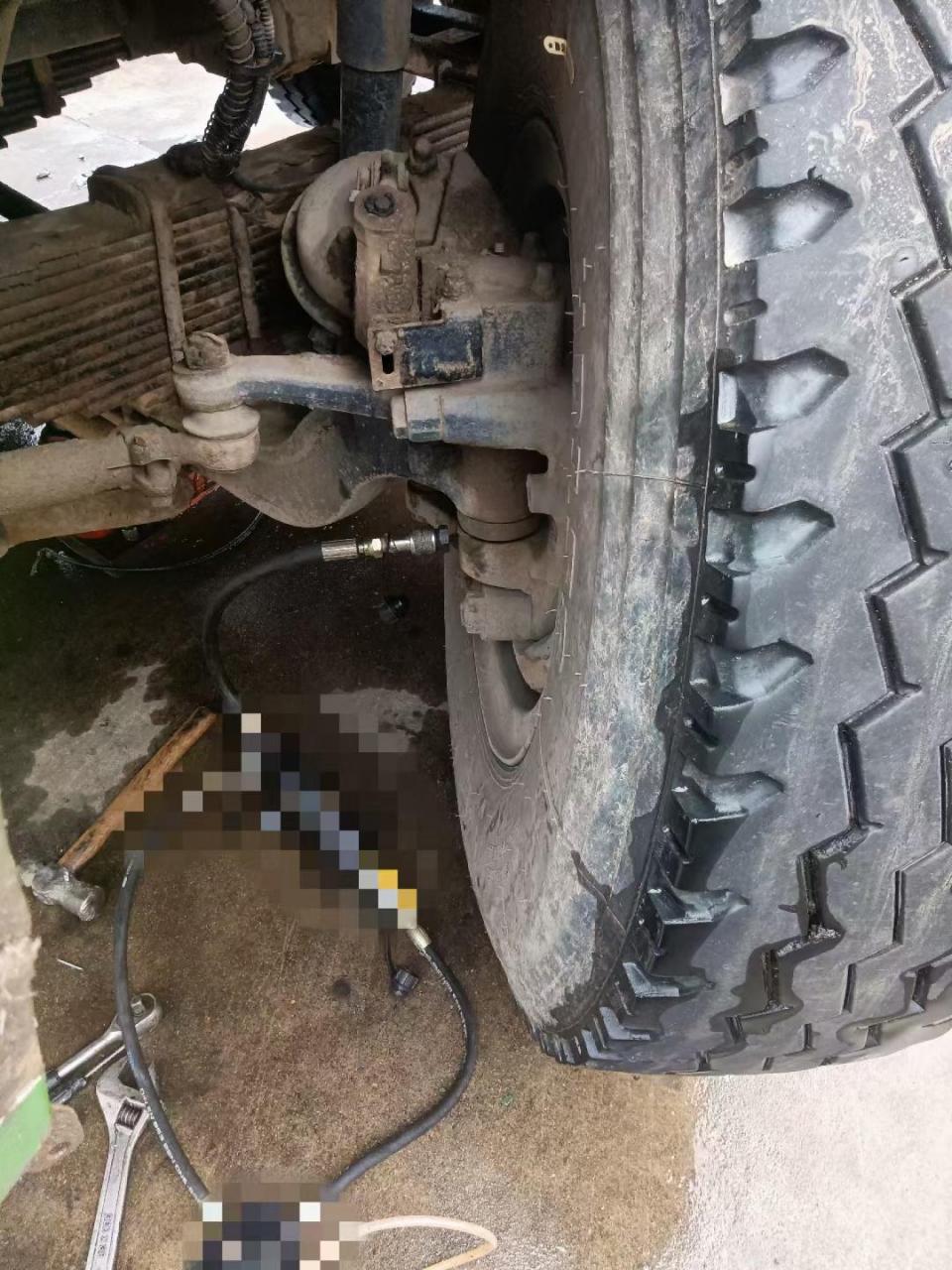 专治各种疑难杂症,自卸王大箱主轴黄油打不进,用专