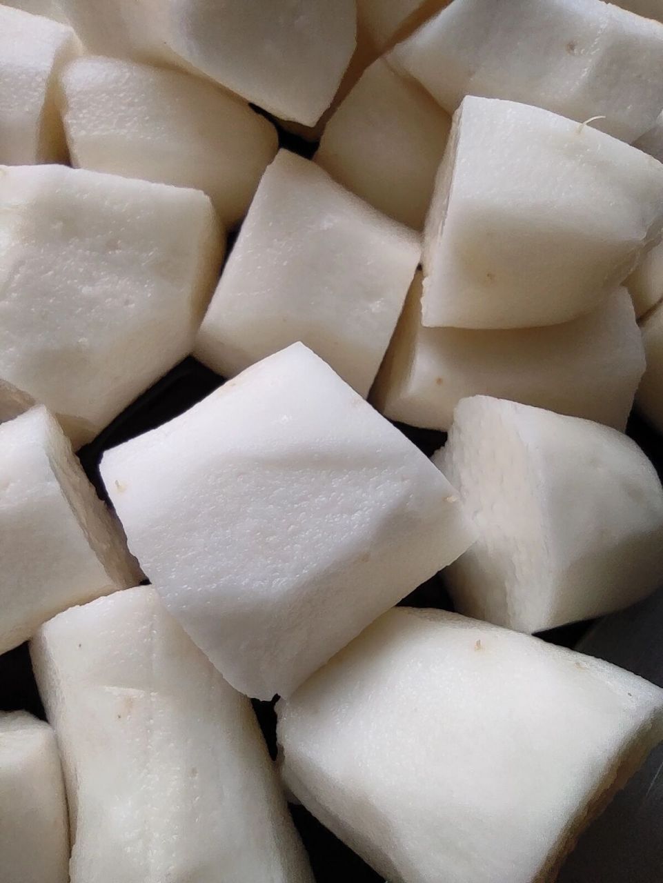 它叫姜薯,广东粤东潮汕地区的一种薯类,也有地区俗称"小淮山".