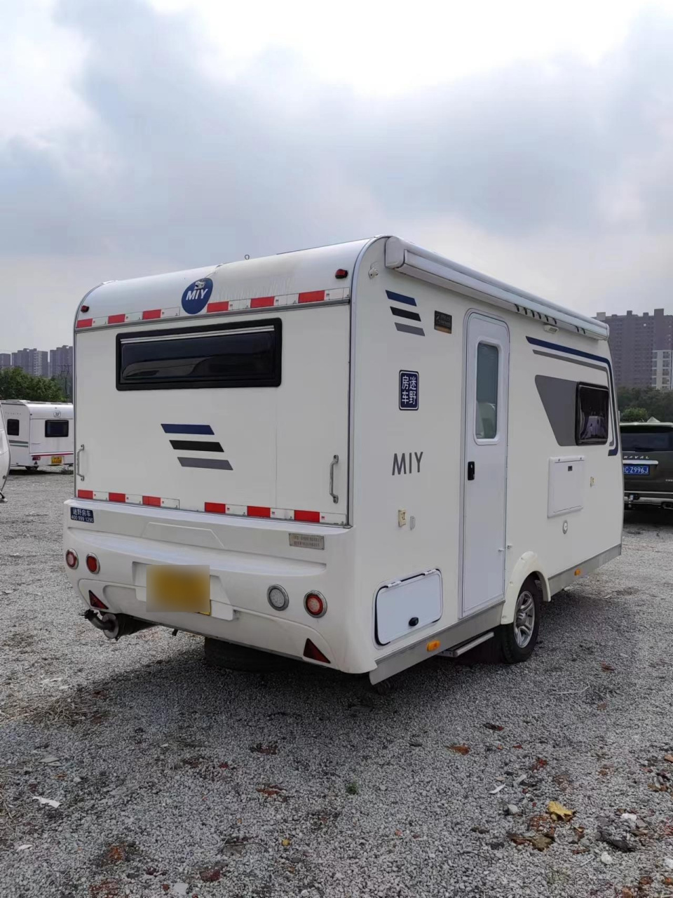 7万,二手迷野480上下铺版拖挂房车, 车辆尺寸5970×2160×2670,车总