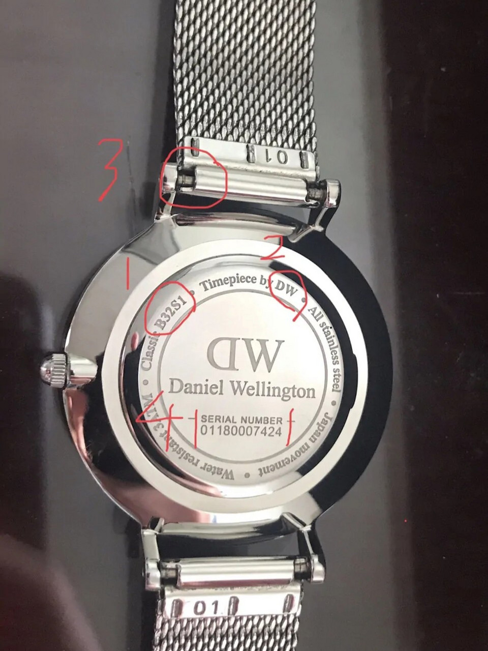 dw手表价格及图片 反面图片