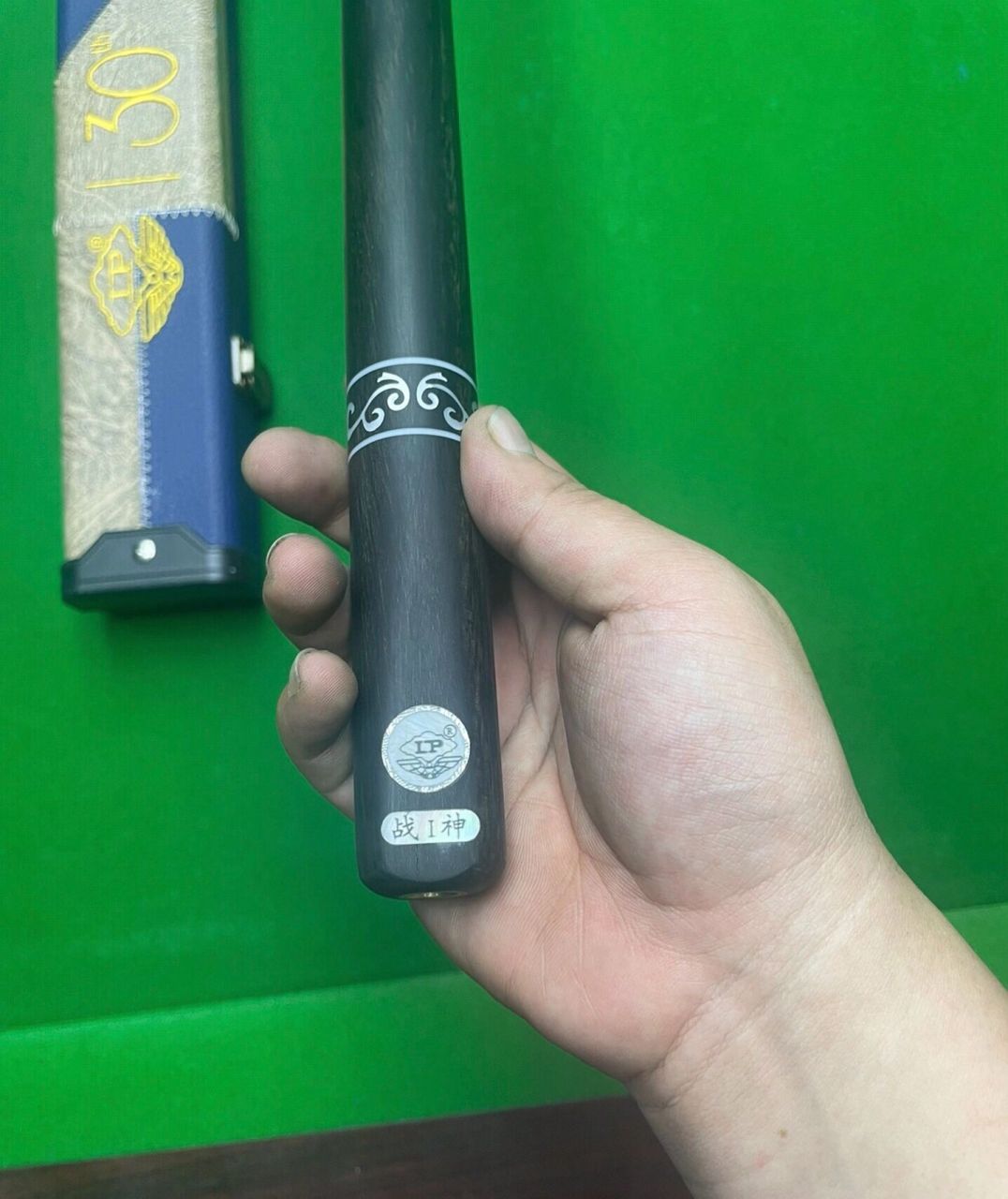 几百块的lp战神1台球杆 也太好用了吧 lp战神1,整体9新,无磕碰,剑纹也