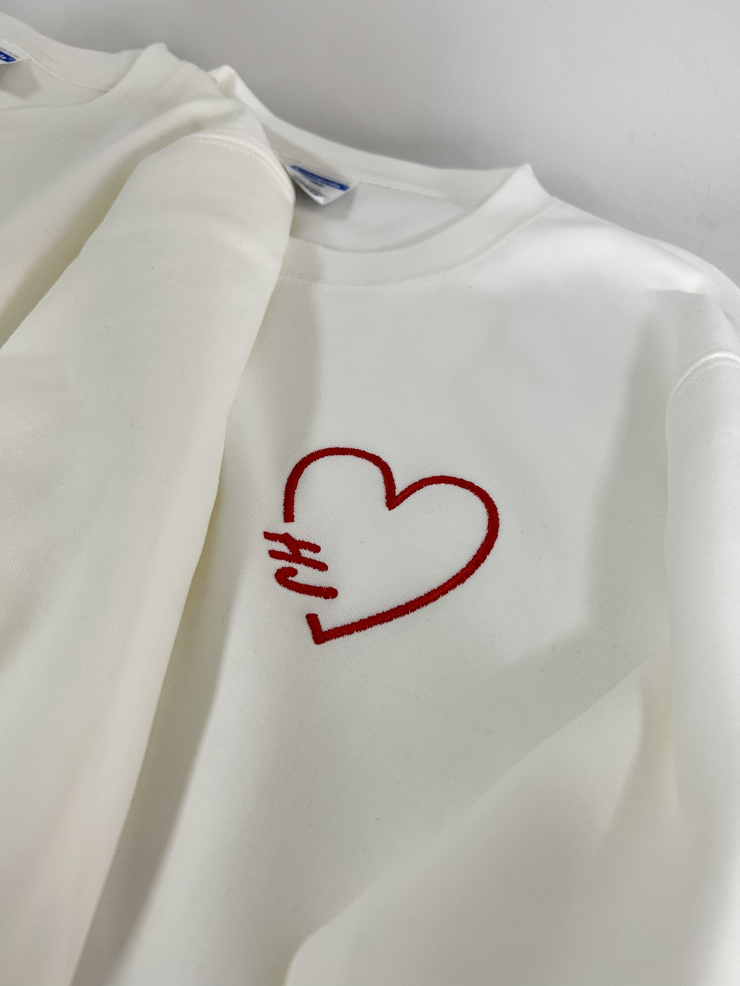 diy情侣装刺绣 做浪漫生活的记录者