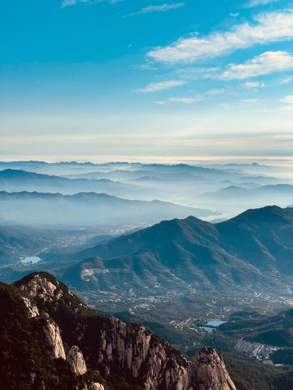 3的泰山之行,四小时多登顶,住了一夜,直接看日出,此中风景,只有亲临
