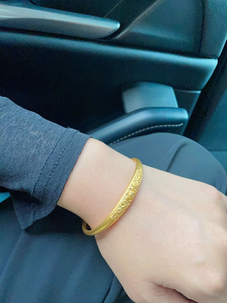 周大福手镯黄金贵妃镯足金手镯 不同于圆镯的圆润019969♂15