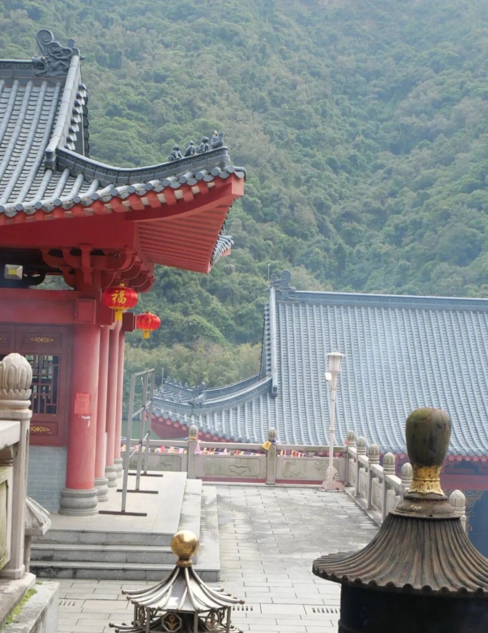 清远飞来寺的传奇历史 飞来寺,这座古老而神秘的寺庙,有着一段段令人