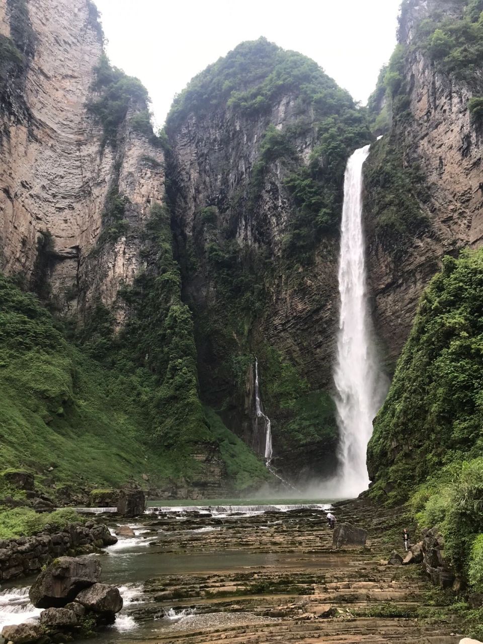 花垣县尖朵朵瀑布景区打卡 尖朵朵瀑布 游玩攻略:属于免费游玩景点