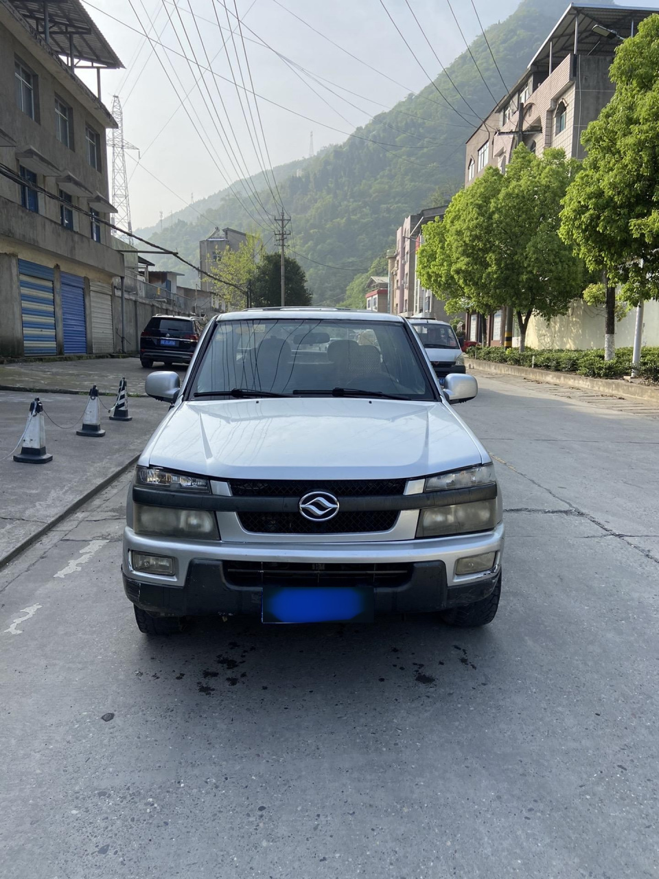 月底福利皮卡一台拿下14年上牌黄海大柴神两驱皮卡,2,8t柴油发动机