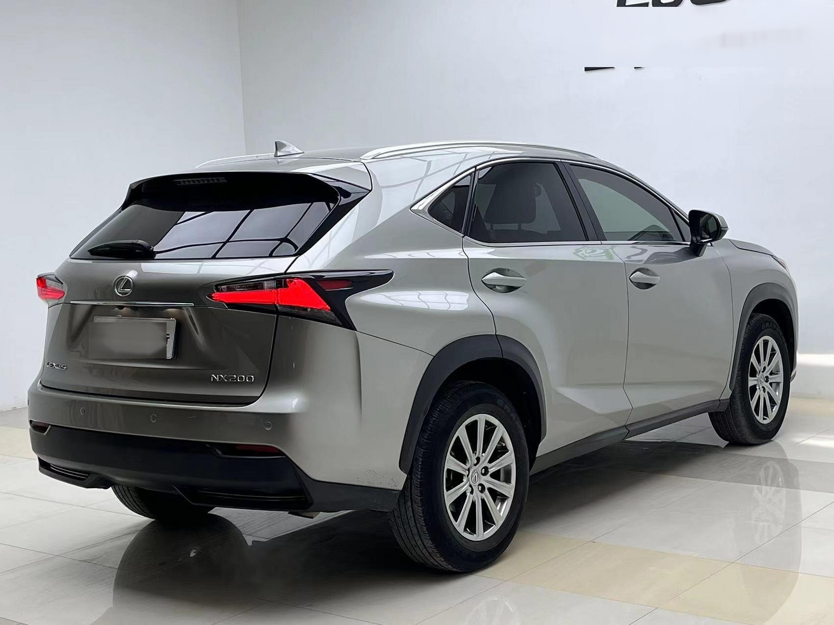 每天推荐好车  17年雷克萨斯nx200四驱锋尚版,原版原漆车况精品