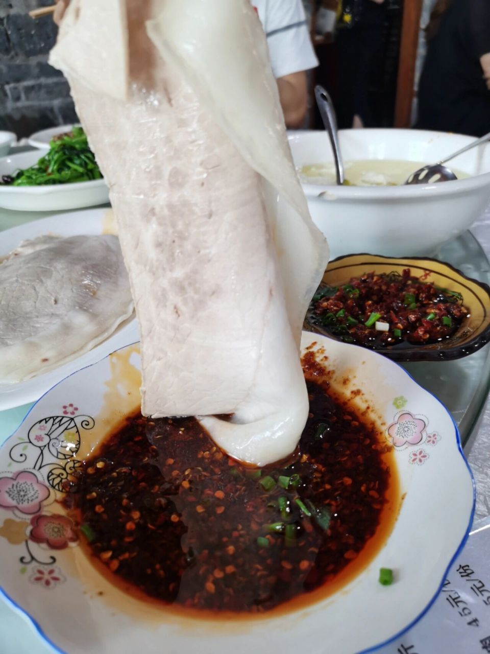 李庄白肉,我只能吃2片儿 一口一片爽口!